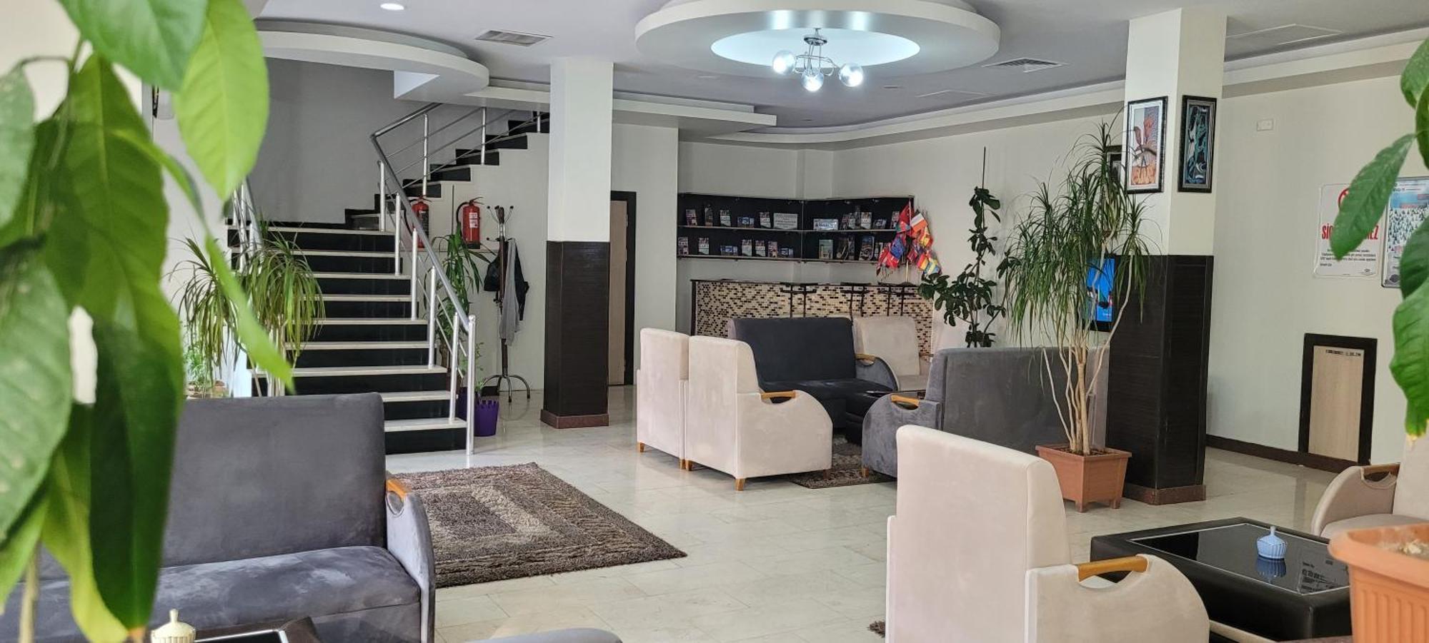 Guengoeren Hotel Kars Exteriör bild