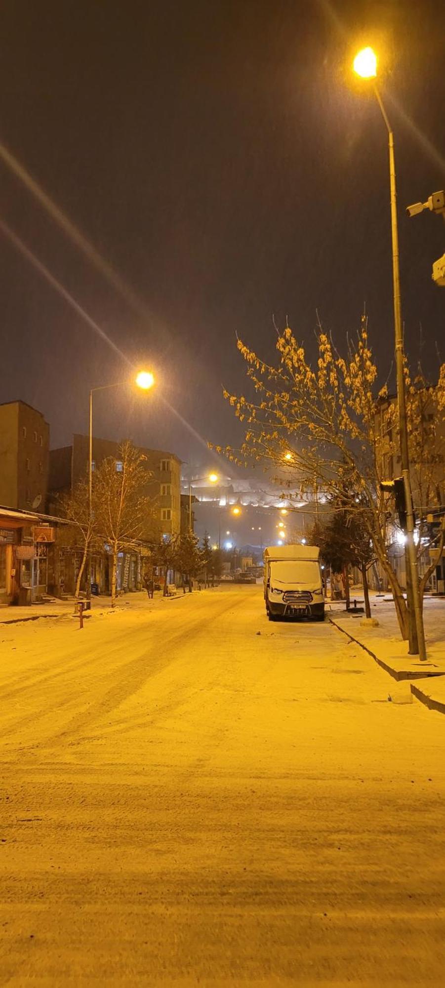 Guengoeren Hotel Kars Exteriör bild